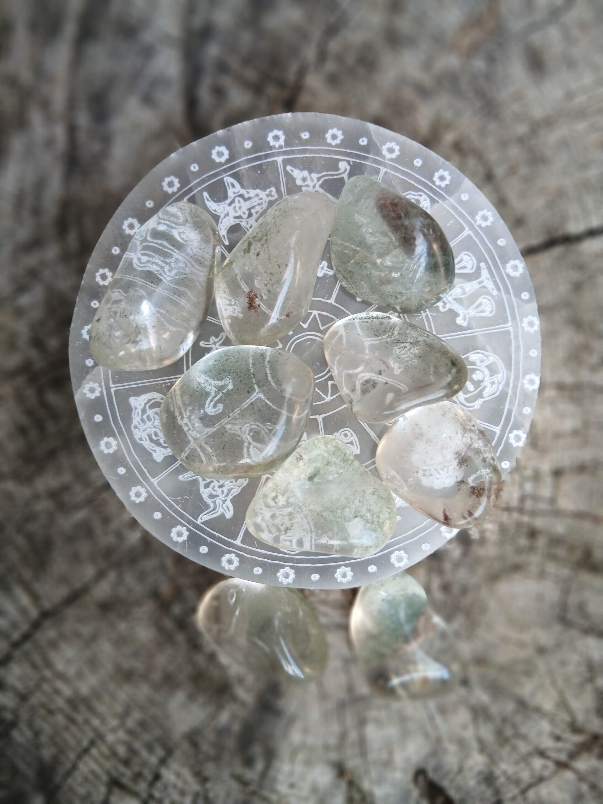 Quartz à inclusion Lodolite " Le Chamane " La Pierre des Rêves