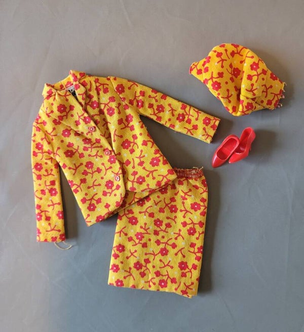 Vintage Barbie Fashion #1688 - Travel Together