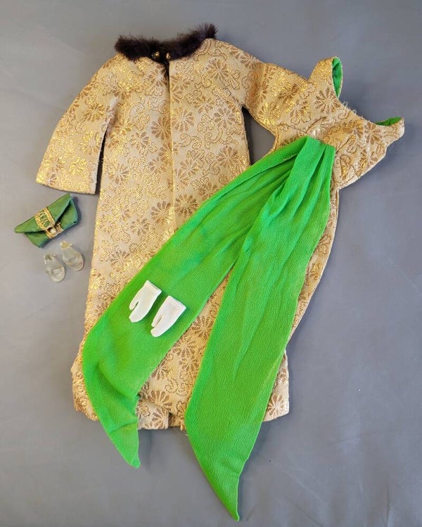 Vintage Barbie Fashion #1645 - Golden Glory