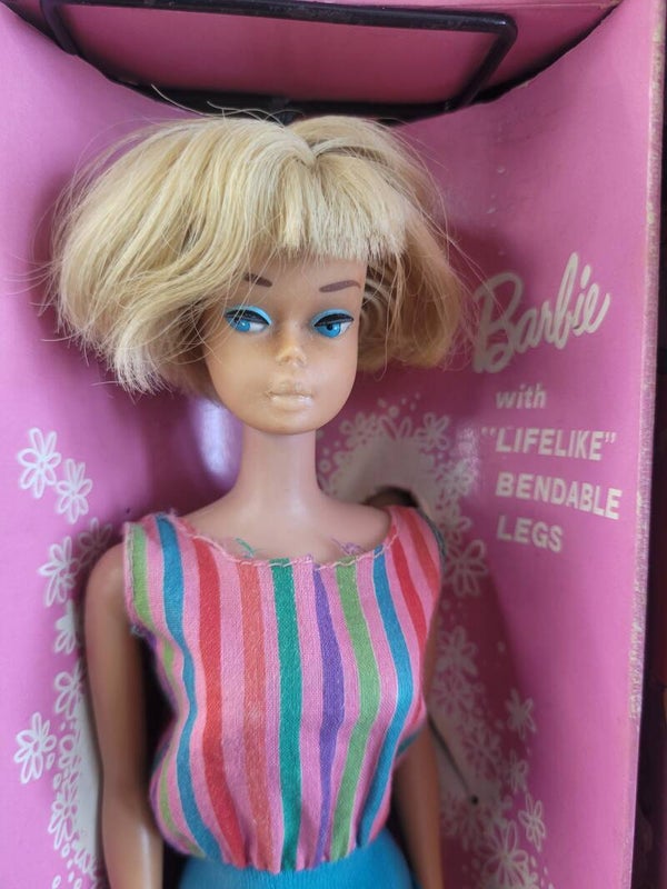 Vintage Barbie American Girl in box #1070 - Ash blond
