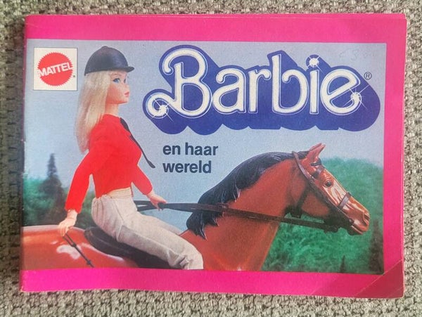 Vintage Barbie Fashion Booklet 1977
