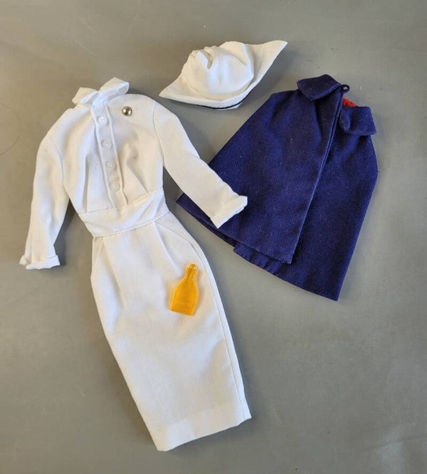 Vintage Barbie Fashion #991 - Registered Nurse