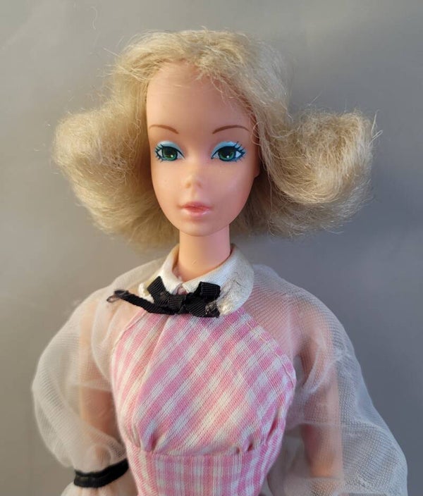 Vintage Barbie #4220 - Quick Curl
