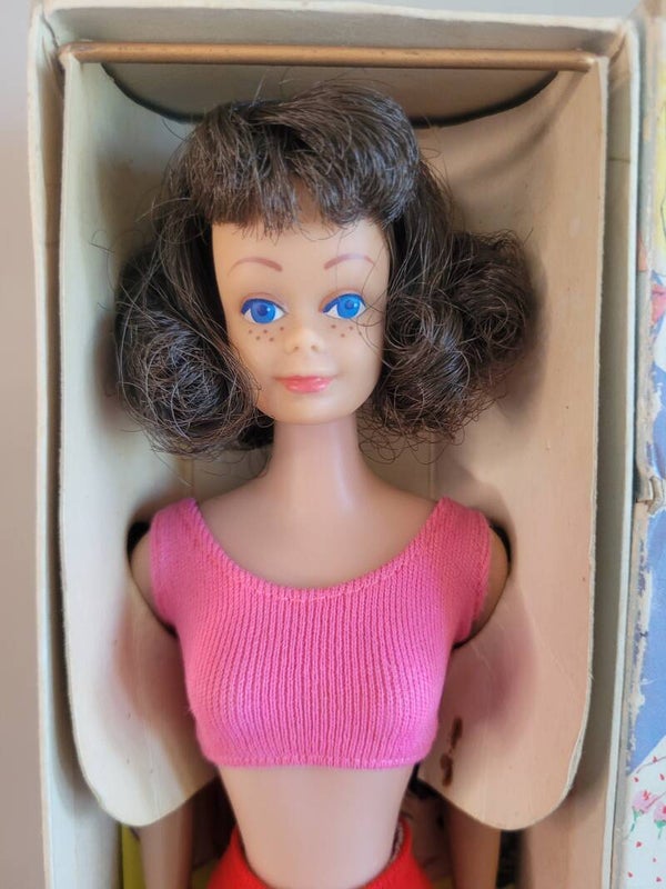 Vintage Barbie doll #860 Midge - Brunette in box