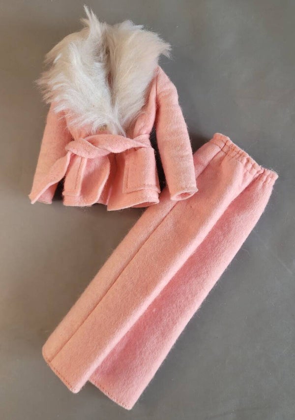 Vintage Barbie Fashion #8687 - Pink Suit