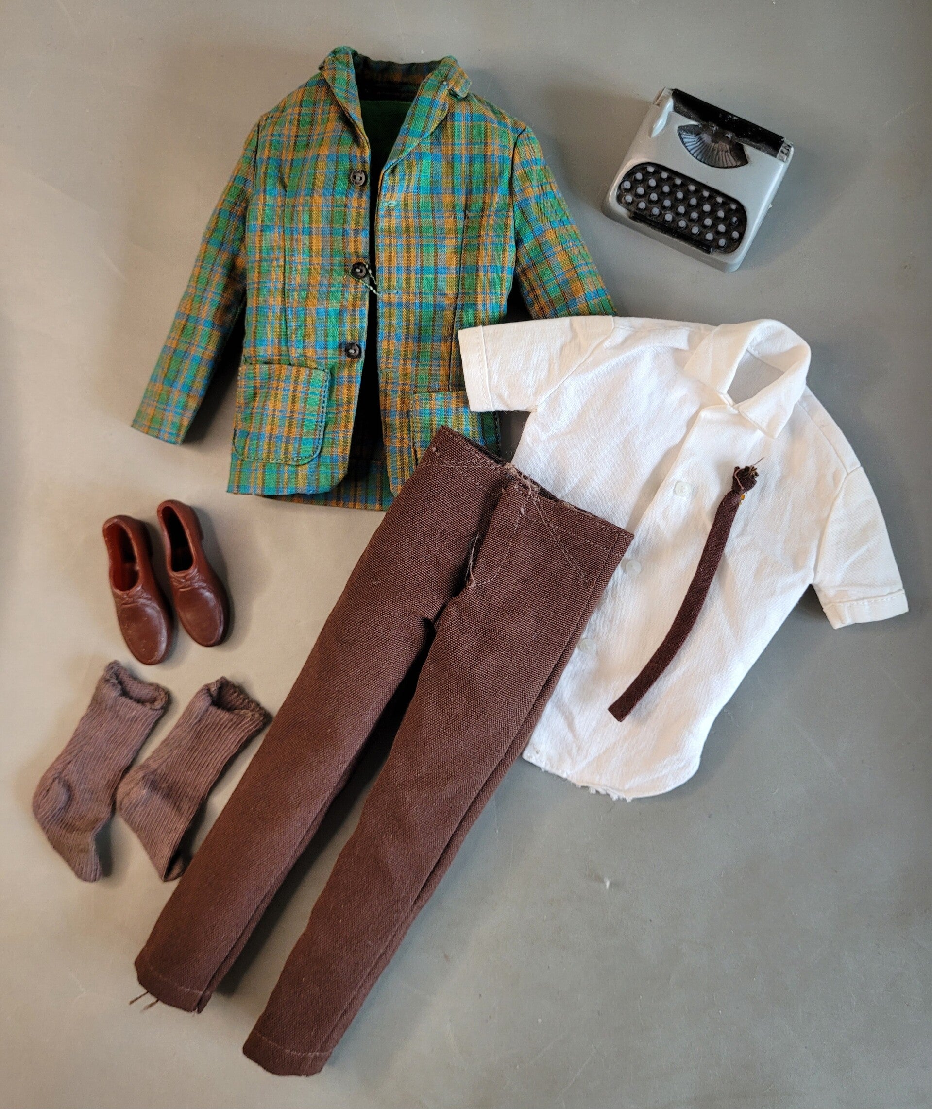 Vintage Ken Fashion #1416 - Collage Student