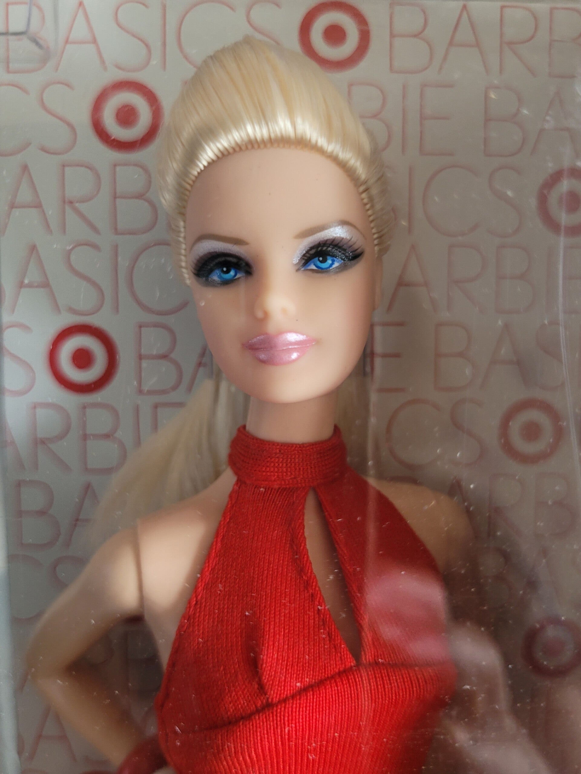 Barbie Collectable - Barbie Basics mod No.01 - Collection Red / Black Label