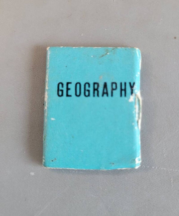 Barbie / Skipper Geography Book