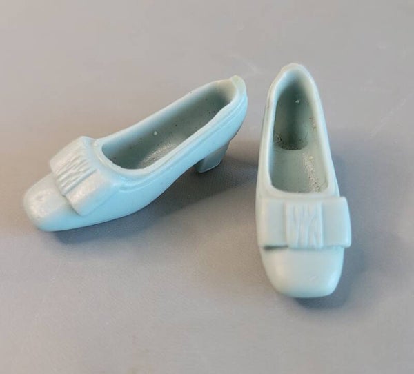Vintage Barbie / Light Blue Bow Shoes