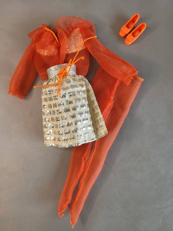 Vintage Barbie Fashion #3480 - Fun Shine