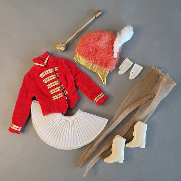 Vintage Barbie Fashion #0875 - Drum Majorette