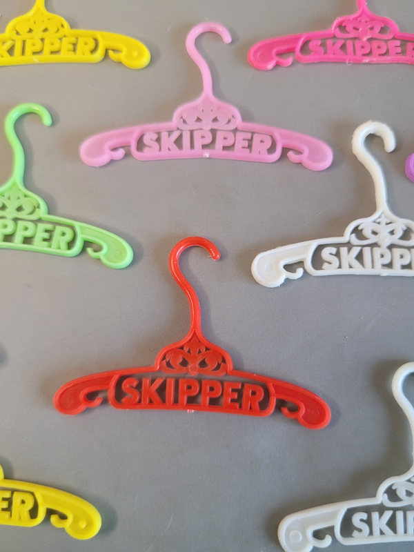 Vintage kledinghangers "Skipper"