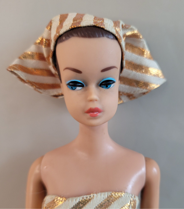 Vintage Barbie #870 - Fashion Queen + pruiken + standaard