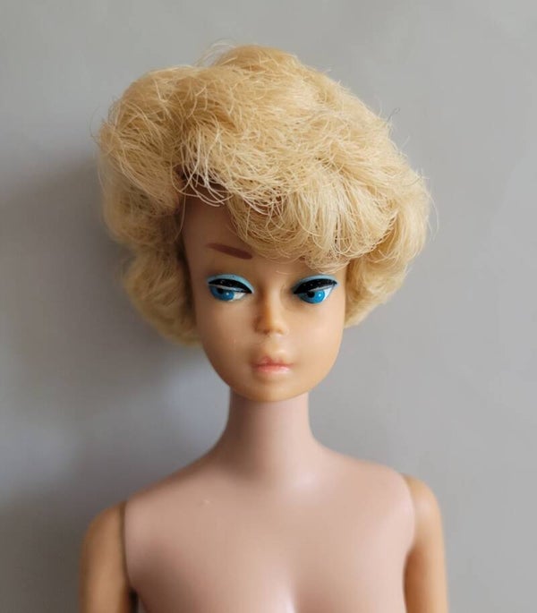 Vintage Barbie Bubble Cut #850 - Blond