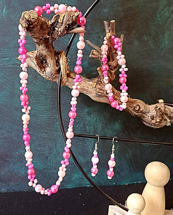 Ketting, armband en oorbellen