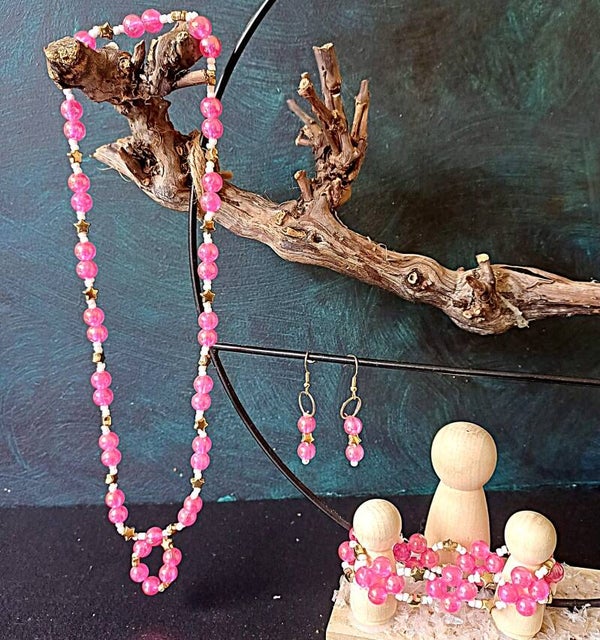 Ketting, armband en oorbellen