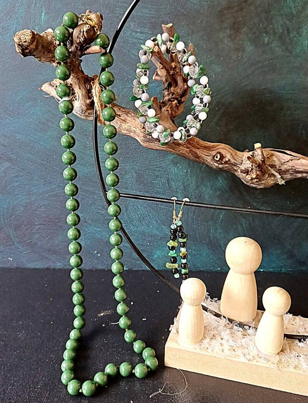 Ketting, armband en oorbellen