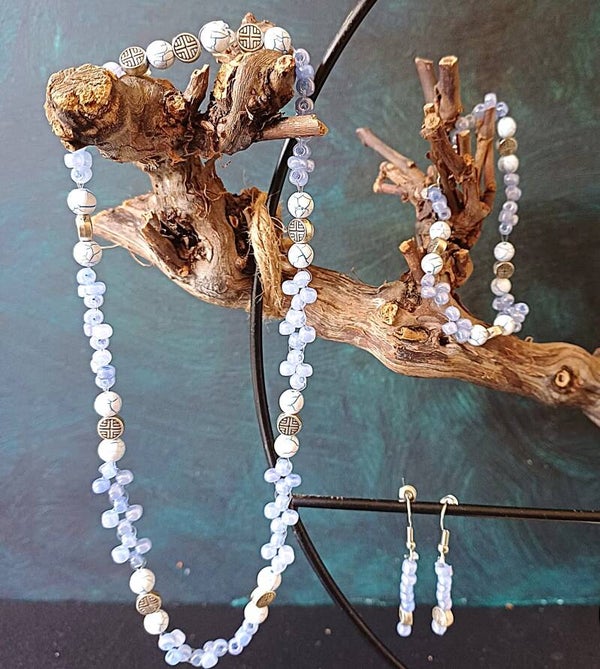 Ketting, oorbellen en armband