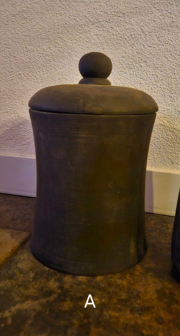 Sobere houten pot met deksel (model A)