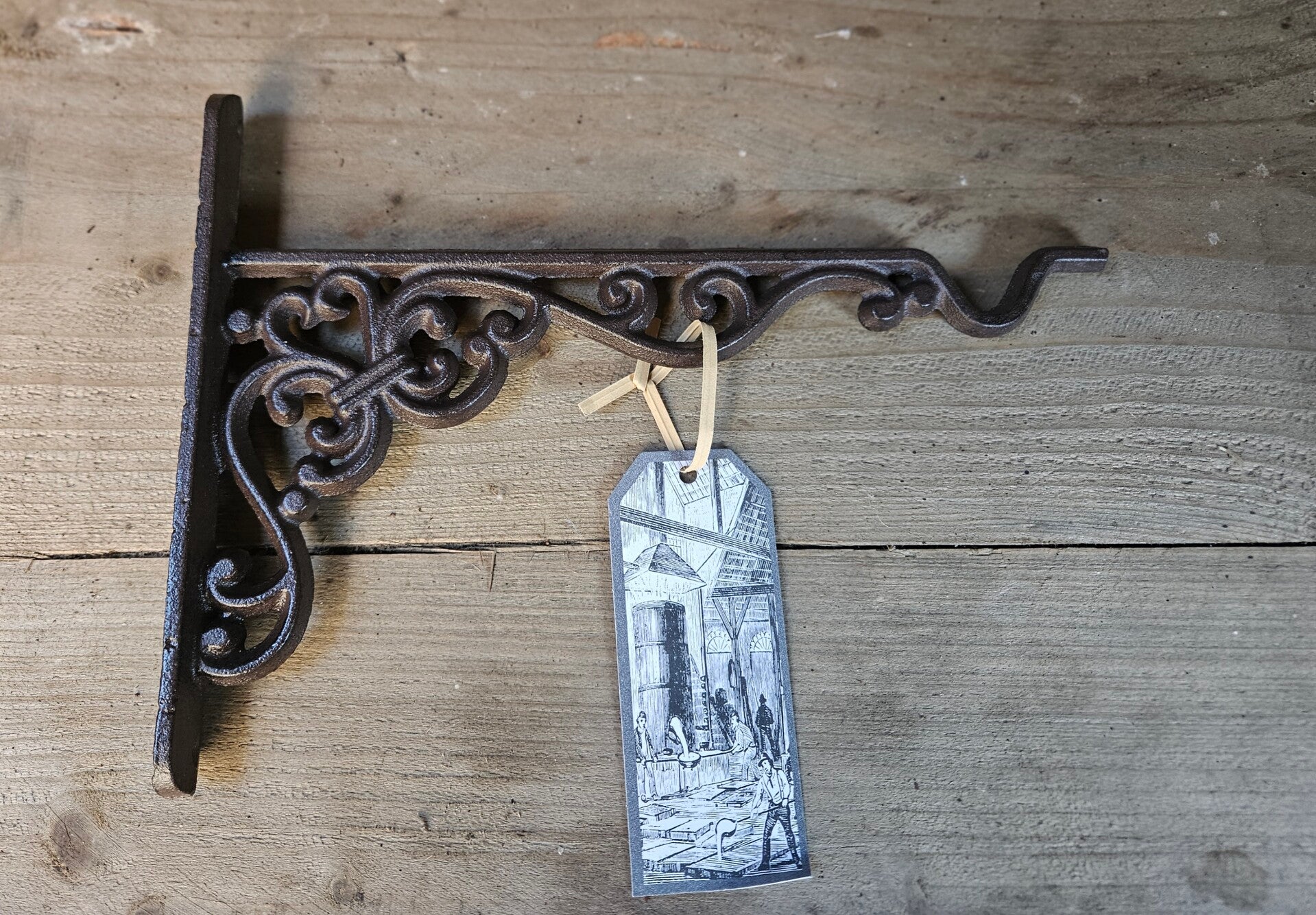 Wandhaak gietijzer | landelijke tuinaccessoire