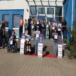 1000083033-standard.jpg