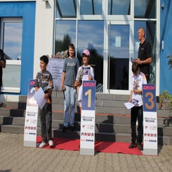 1000083043-standard.jpg