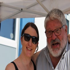 1000083089-standard.jpg