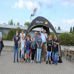 1000083598-standard.jpg