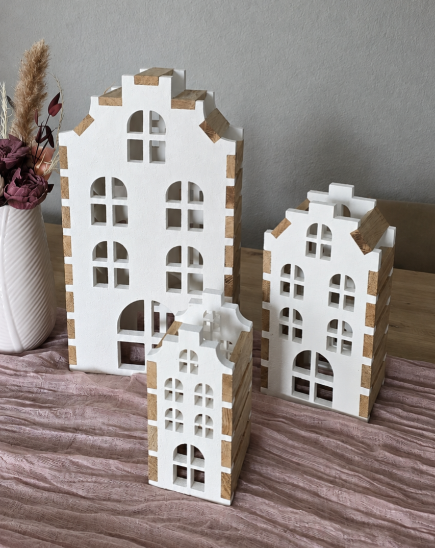 Lichthäuser aus Raysin und Eiche Holz
