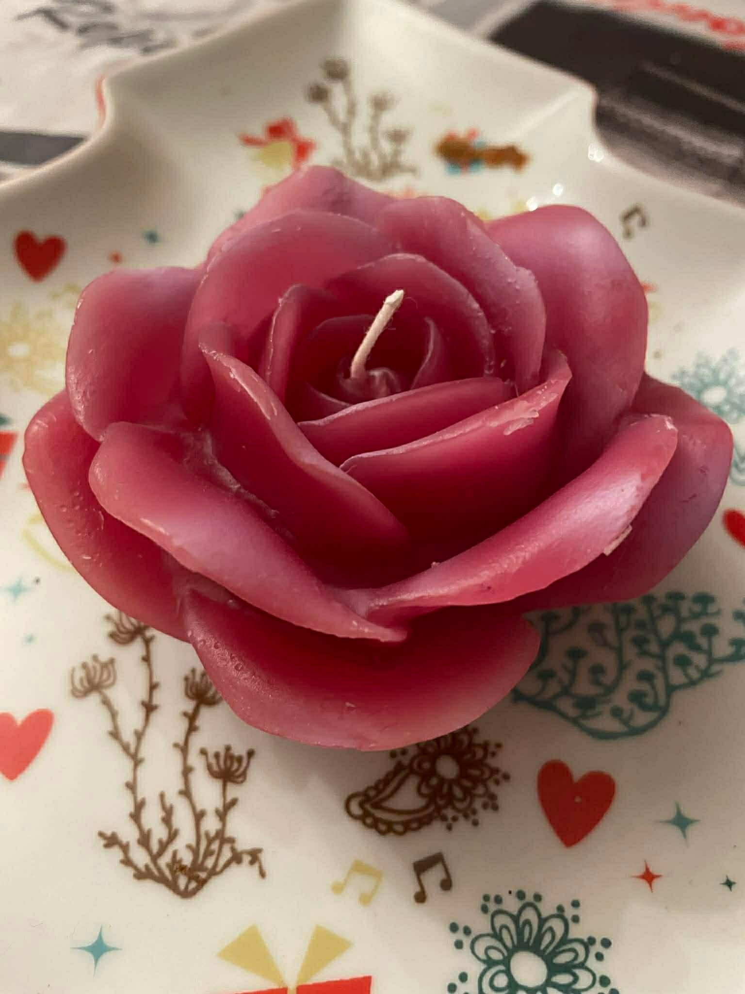 Rose blanche Iridescente(*) / Bougie rose ou cube