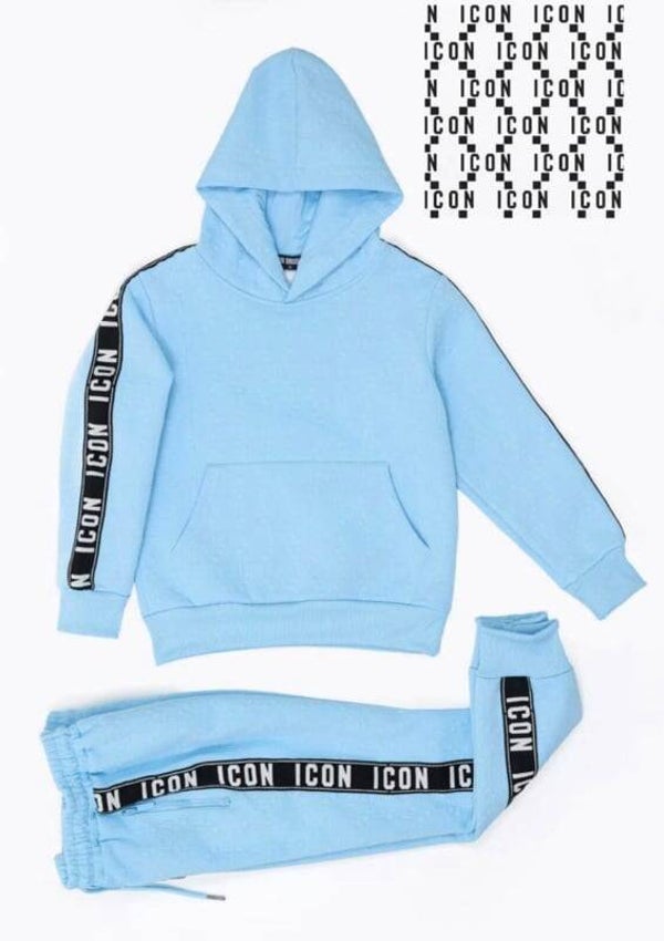 ICON Joggingpak met “ICON” op de Zijkant – Lichtblauw