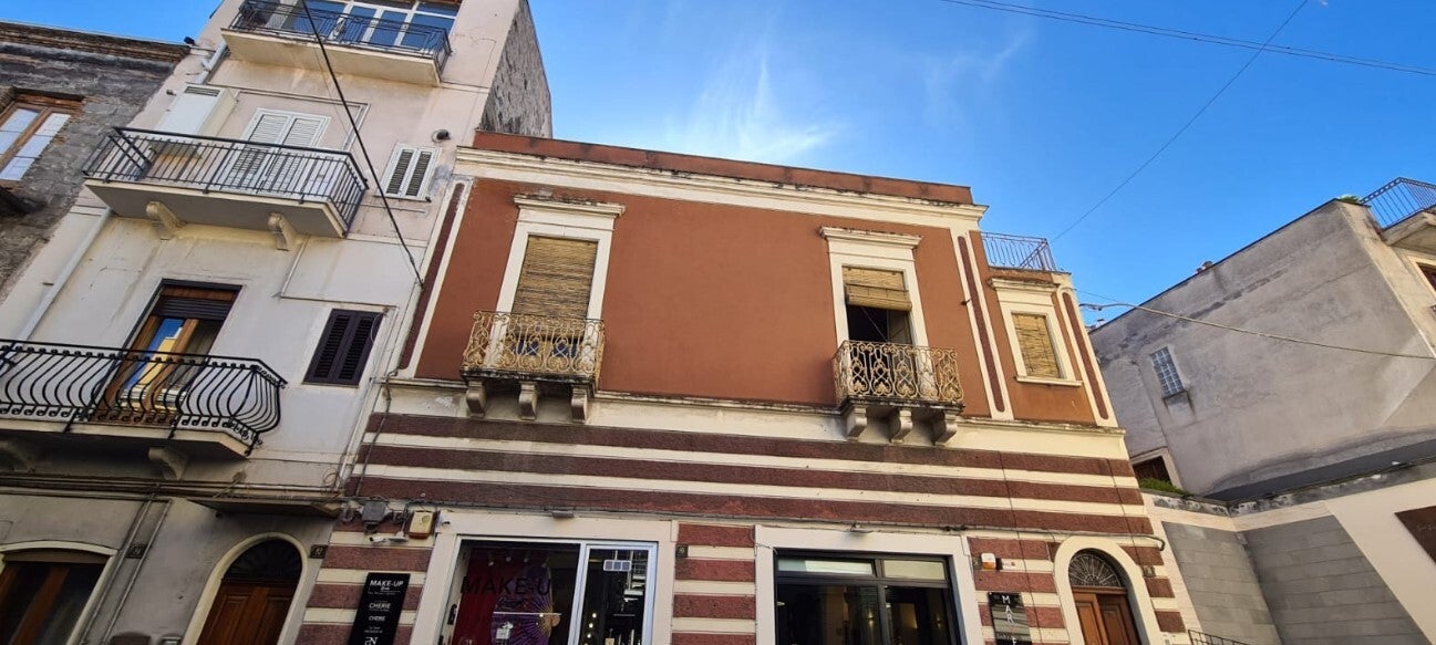 Prestigioso appartamento a Bronte