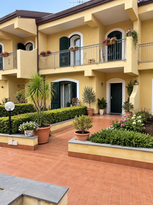 Villa a Schiera Ristrutturata con Finiture di Pregio