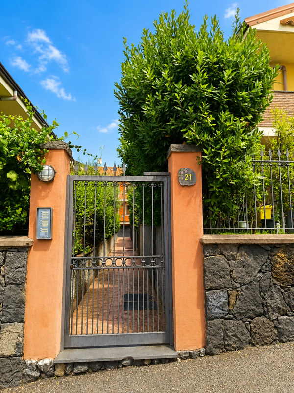 Appartanvilla con Giardino e Garage – San Pietro Clarenza