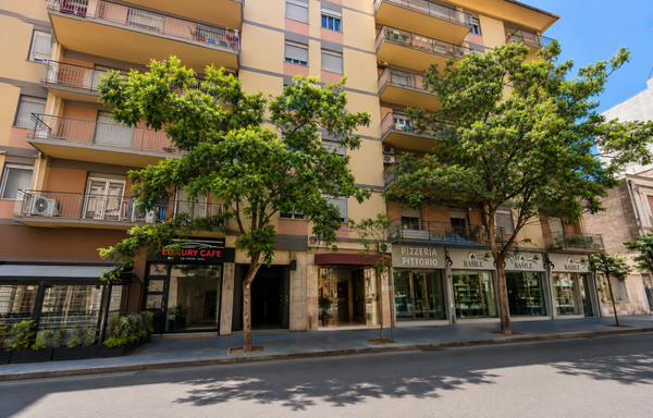 Ampio Appartamento in Viale Mario Rapisardi