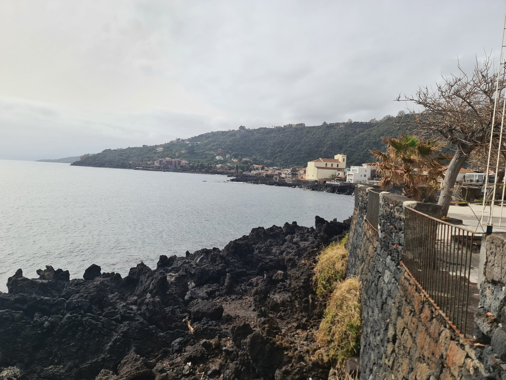 Acireale Santa Tecla 3 vani con garage