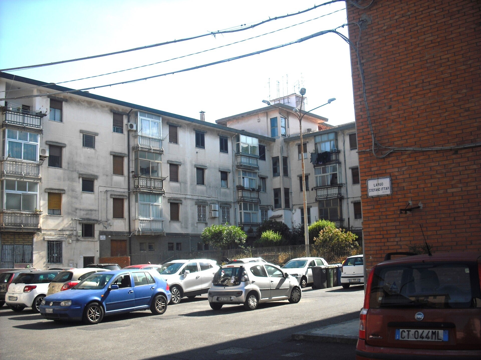 Acireale Ampio Quadrilocale con Cantina – Via del Mandorlo