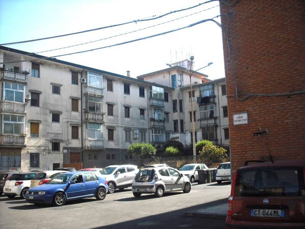 Acireale Ampio Quadrilocale con Cantina – Via del Mandorlo