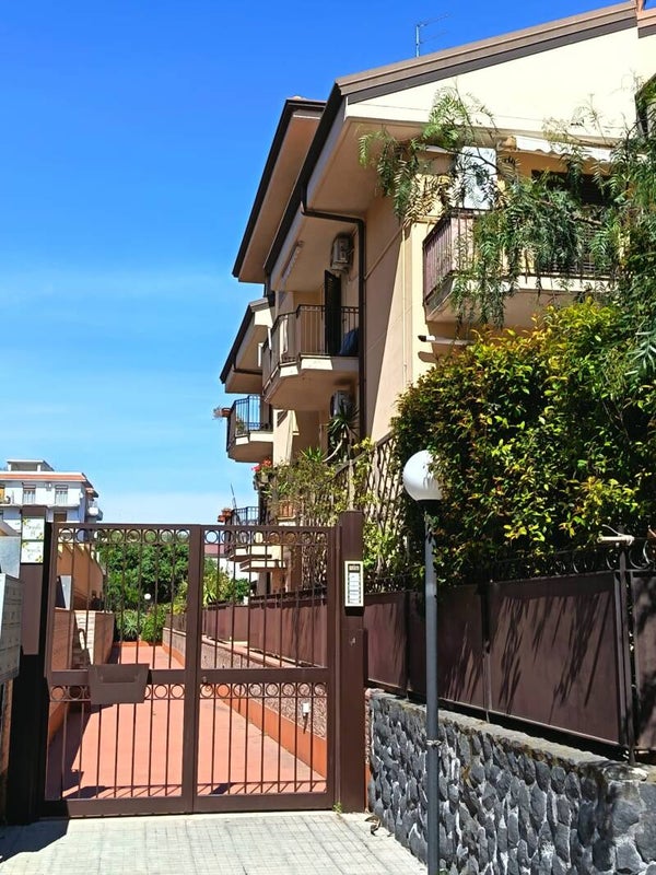Tremestieri Etneo –  Canalicchio appartamento 4 vani con garage doppio
