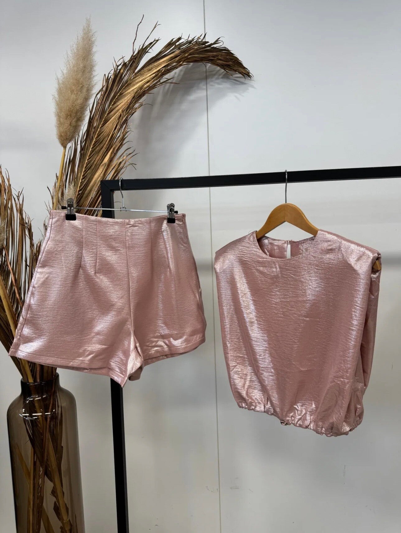 Liv glanzende tweedelige set