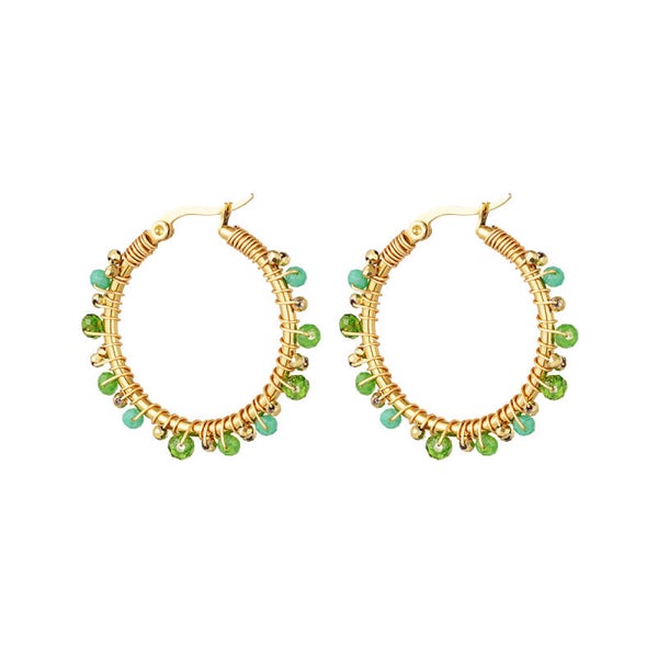Hoop oorbellen met gekleurde kralen groen/goud