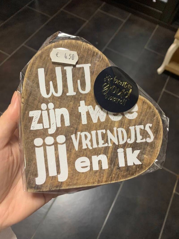 Houten hartje "wij zijn twee vriendjes..."