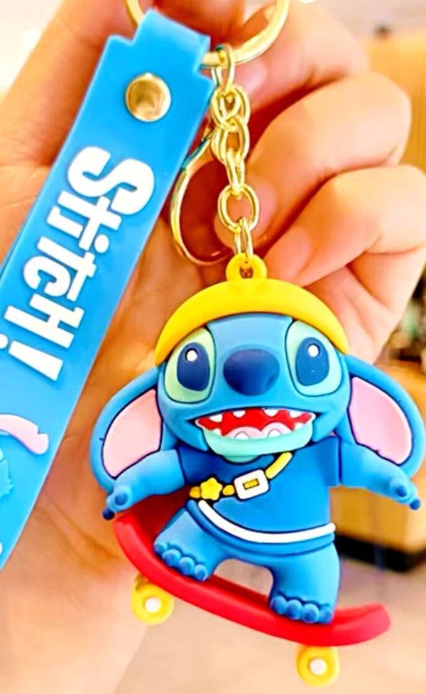 Sleutelhanger Stitch op skateboard