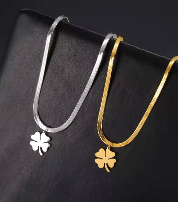 Ketting Klavertje zilver stainless steel