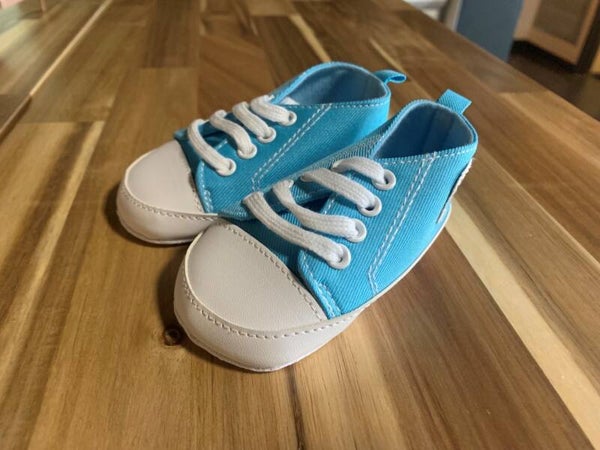 Schoenen blauw 6-12 maanden