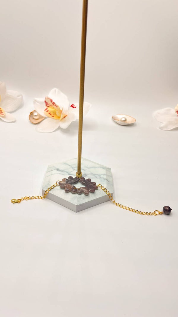 Handgefertigtes Statement-Armband