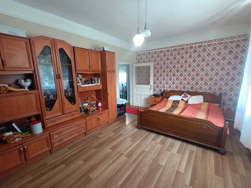 grote slaapkamer huis kopen te koop hongarije