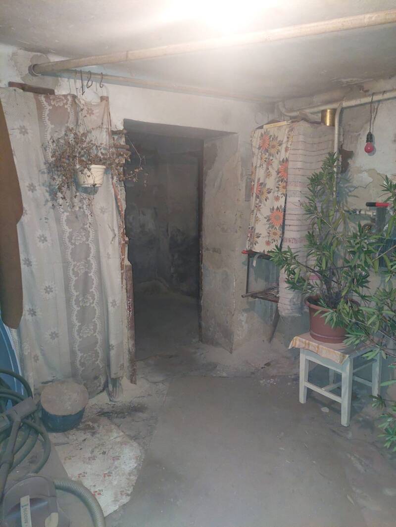 souterrain huis kopen hongarije