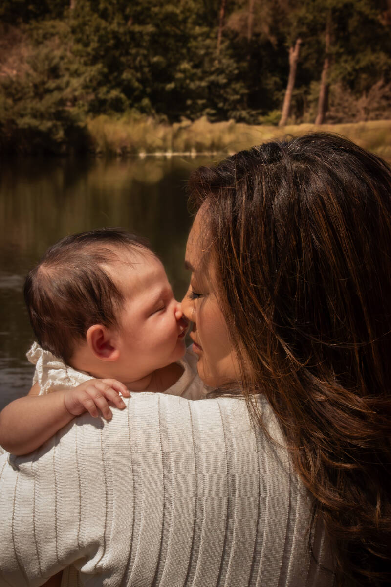 familie-shoot-schoon-stondeke-fotografie-soraya-en-kinderen-in-bossen-2-standard-gvrim7.jpg