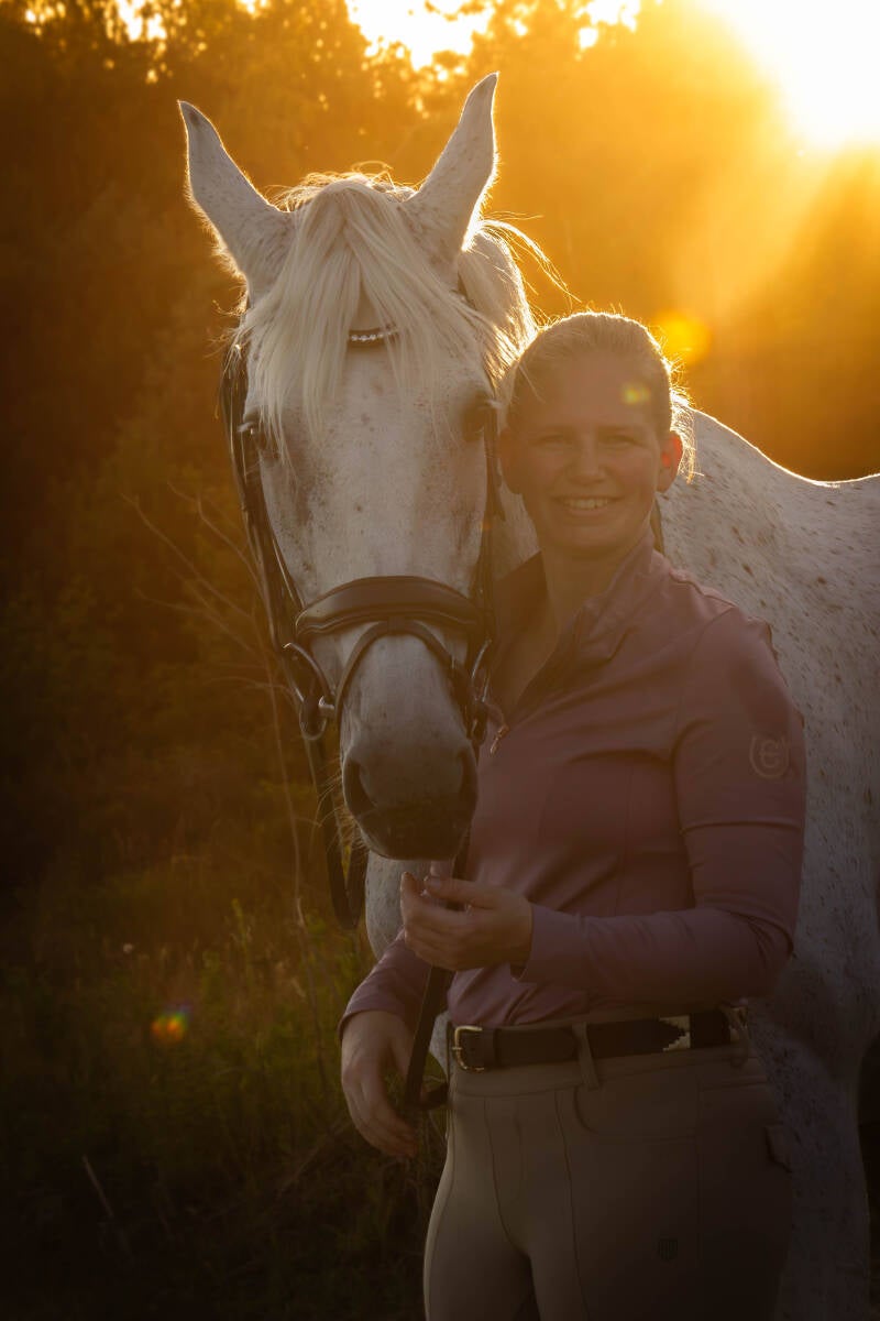 paard-en-ruiter-fotograaf-bij-water-met-golden-hour-en-zonsondergang-schoon-stondeke-fotografie-standard-4d33df.jpg